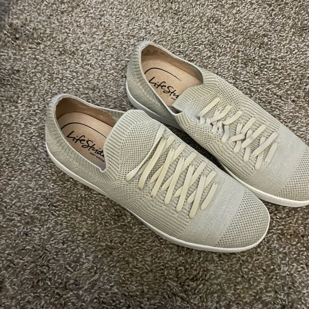 Lifestride sneakers
